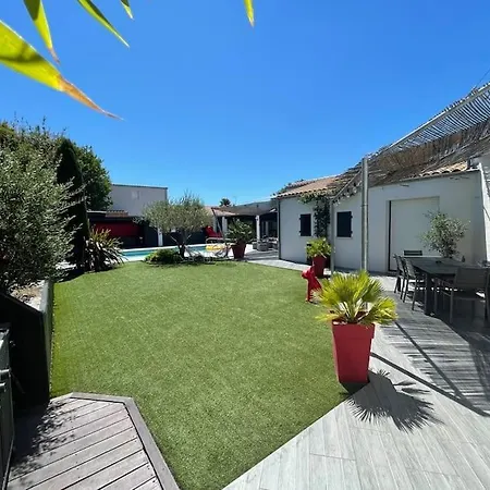 Grande Calme & Piscine Rochelle / Ile De Re Vila *