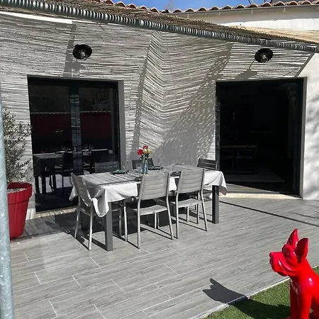 Vila Grande Calme & Piscine Rochelle / Ile De Re Dompierre-sur-Mer