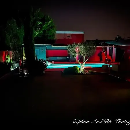 Grande Calme & Piscine Rochelle / Ile De Re Vila *