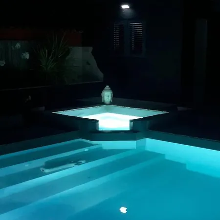 Vila Grande Calme & Piscine Rochelle / Ile De Re *